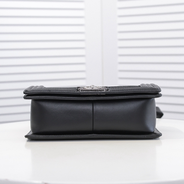 シャネルバッグ内部構造